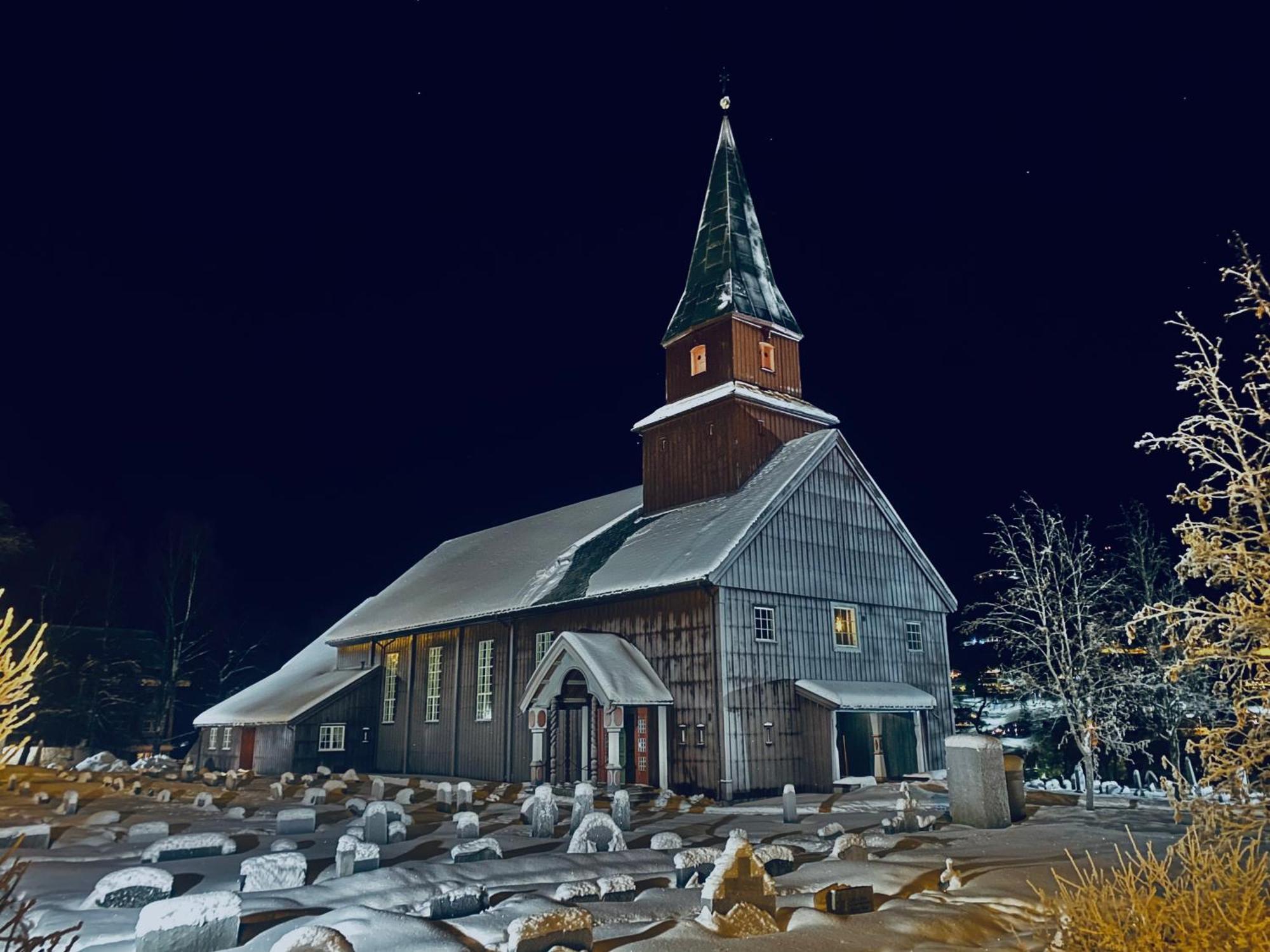Delikat Hytte Omgitt Av Hallingdals Vakre Fjell 알 외부 사진